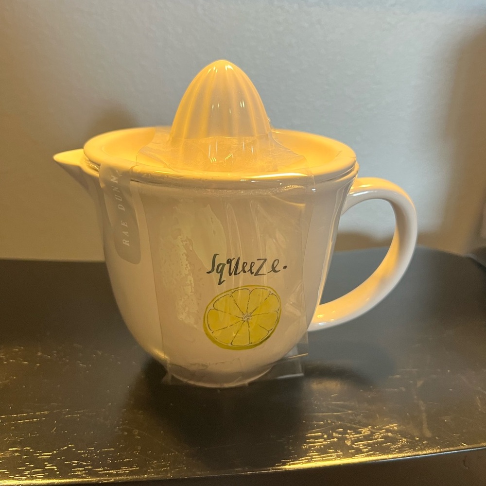 Rae Dunn Lemon Squeeze Pot